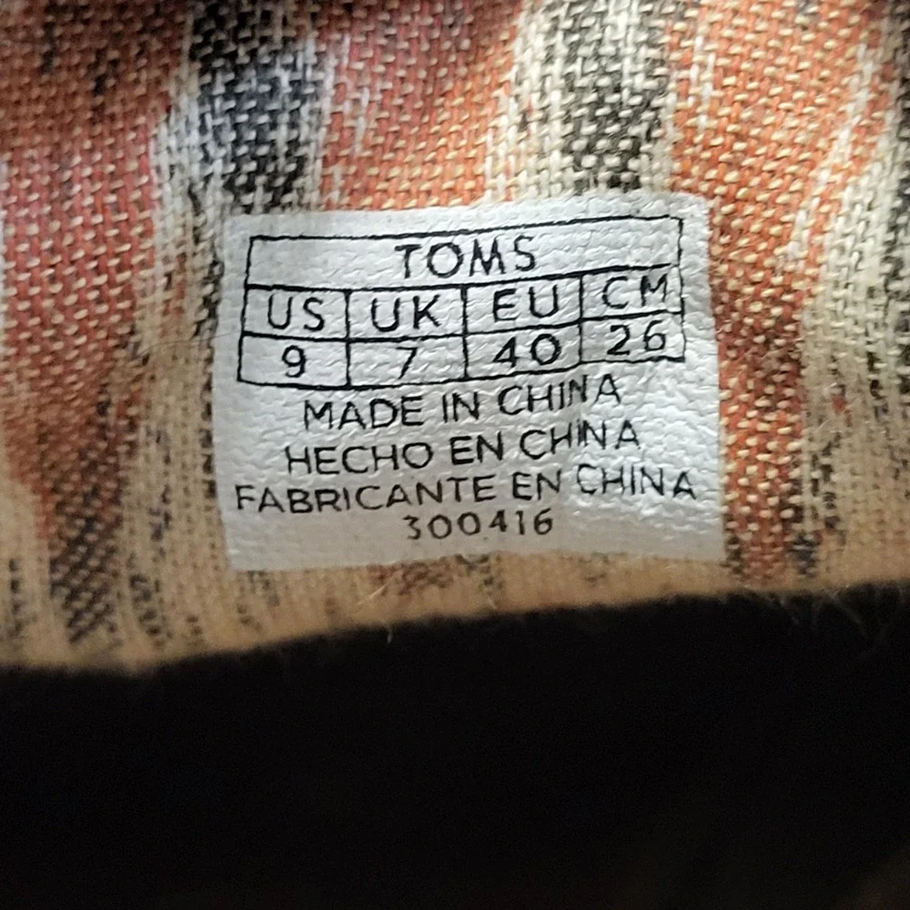 Toms women size